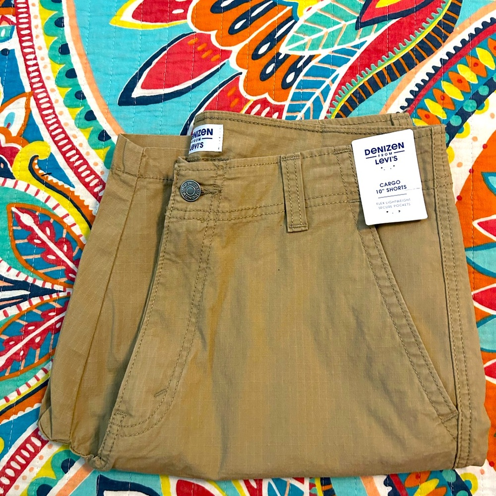 New Men’s Cargo Shorts.